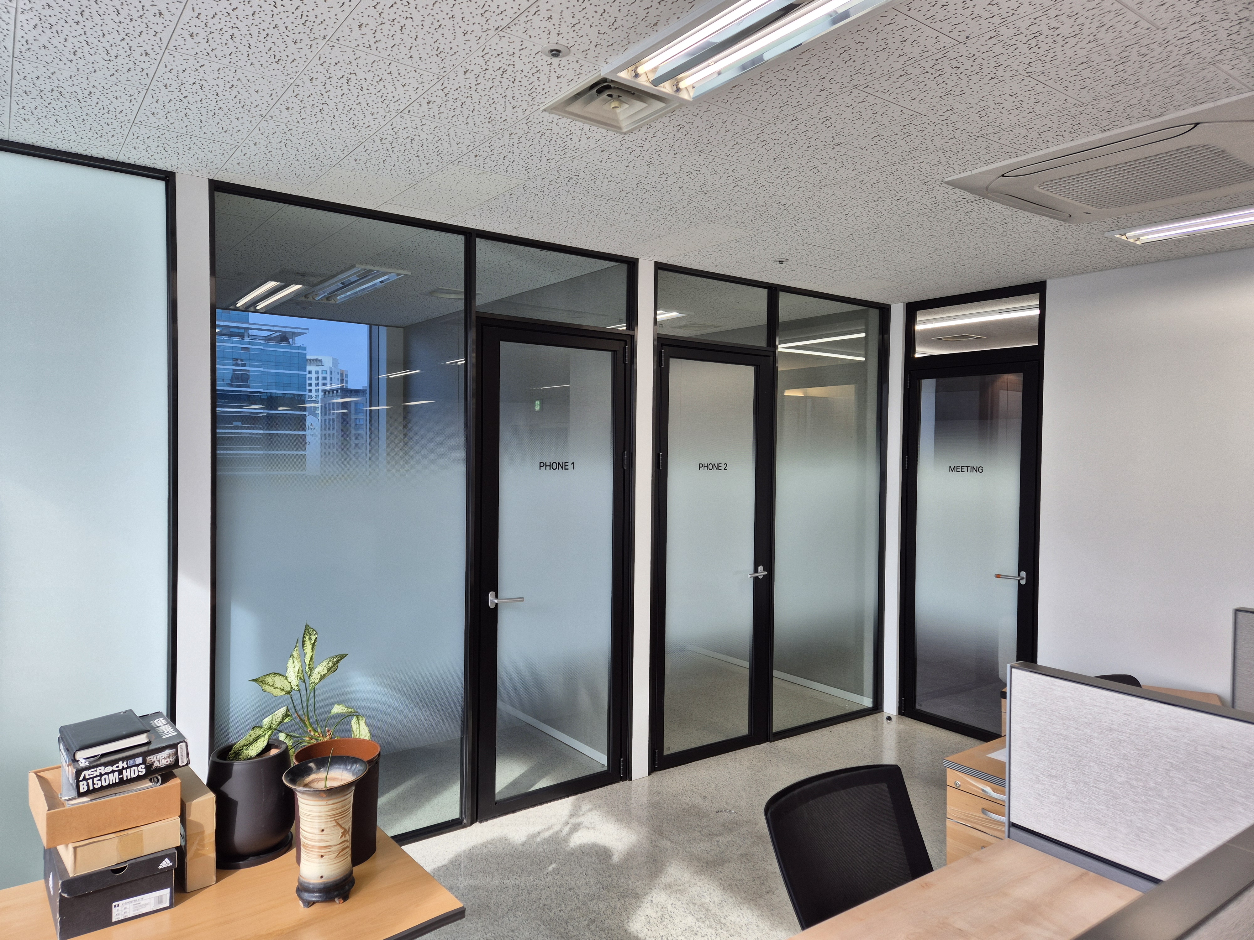 문래동지식산업센타블랙스텐유리칸막이설치