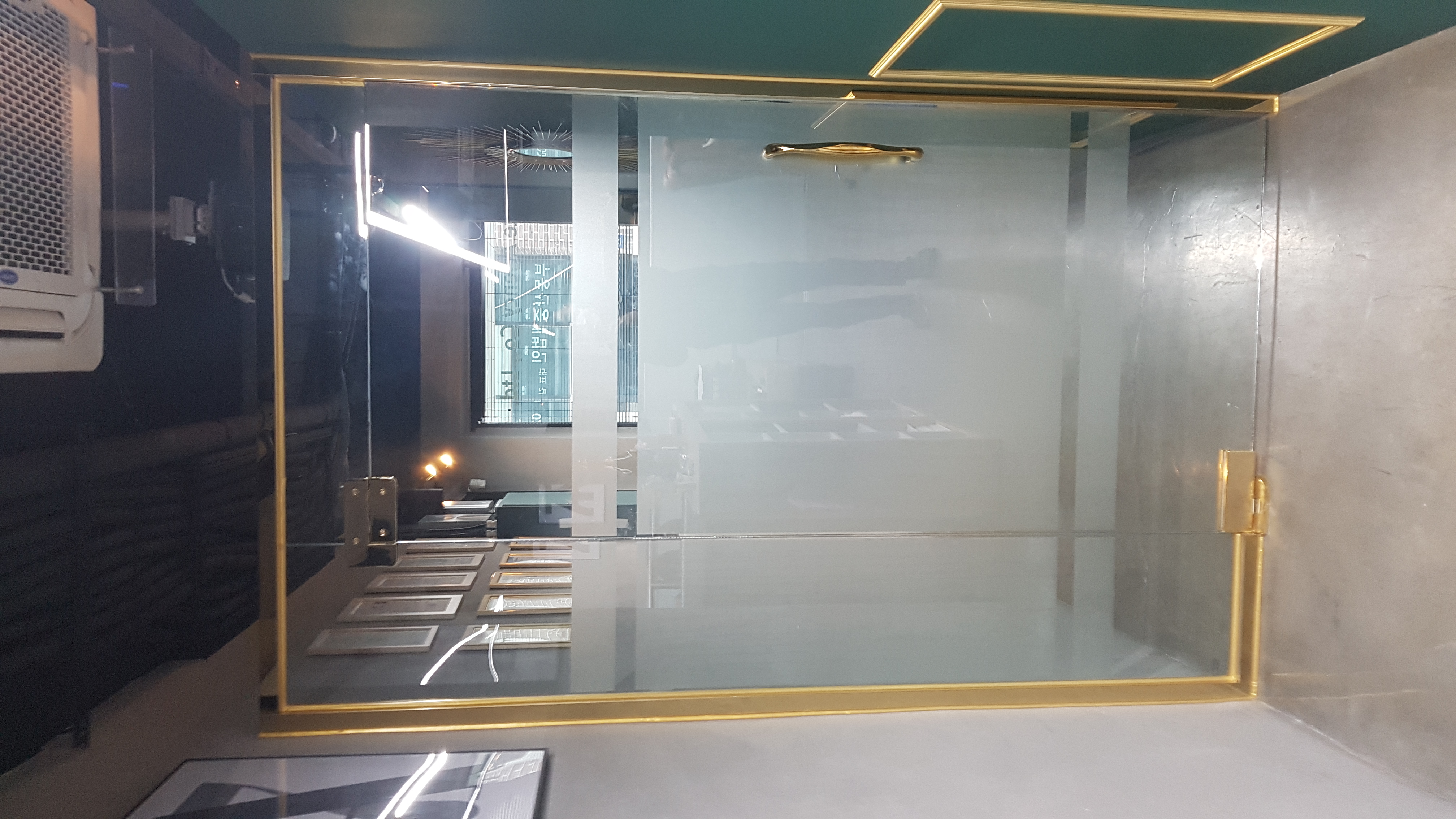 강남구 논현동 사무실 골드강화도어