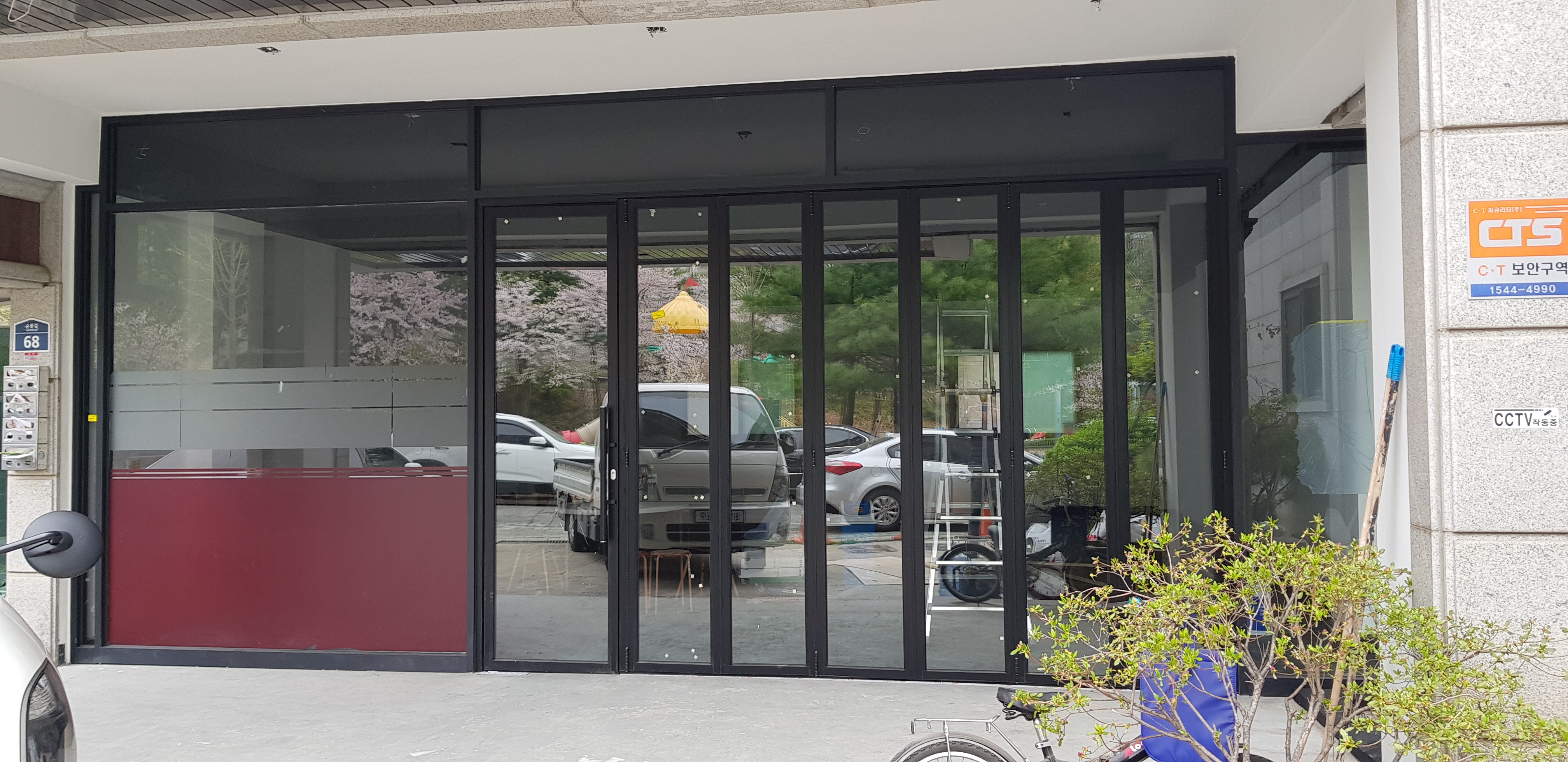 파주 1층 상가 폴딩도어, 강화도어, 통유리 설치
